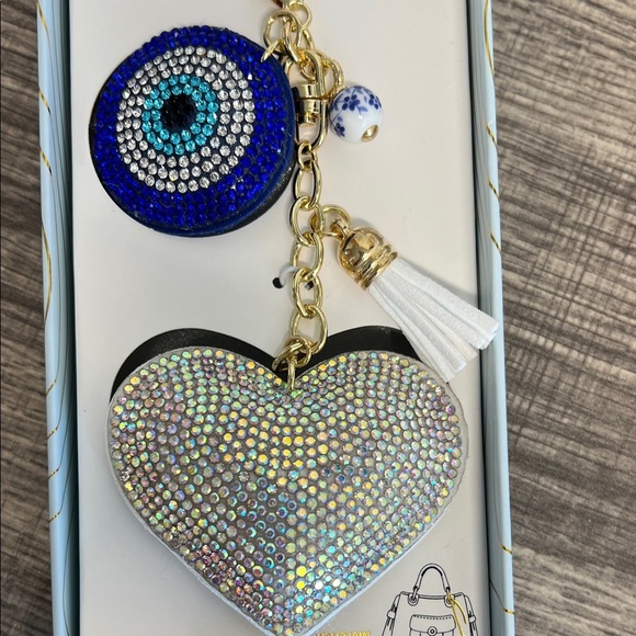 Eye Candy | Evil Eye 🪬 & Glitter Heart 🤍 Bag Charm - Picture 7 of 10